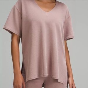 Lululemon Ribbed softstreme relaxed-fit T-shirt Twilight Rose Size 6.